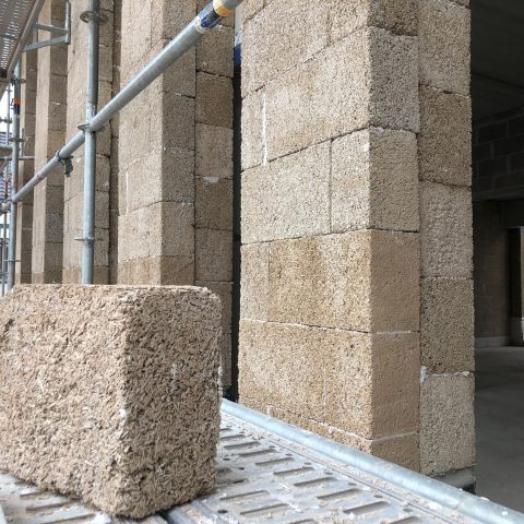 La commune de Fleurus séduite par le chaux-chanvre